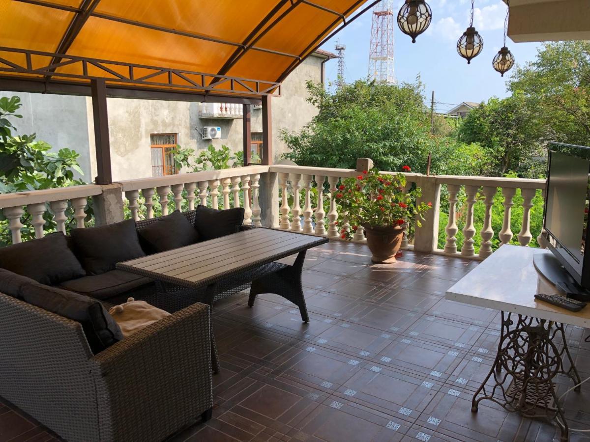 Гостевой Дом Siella Hotel Sukhumi Ngoại thất bức ảnh