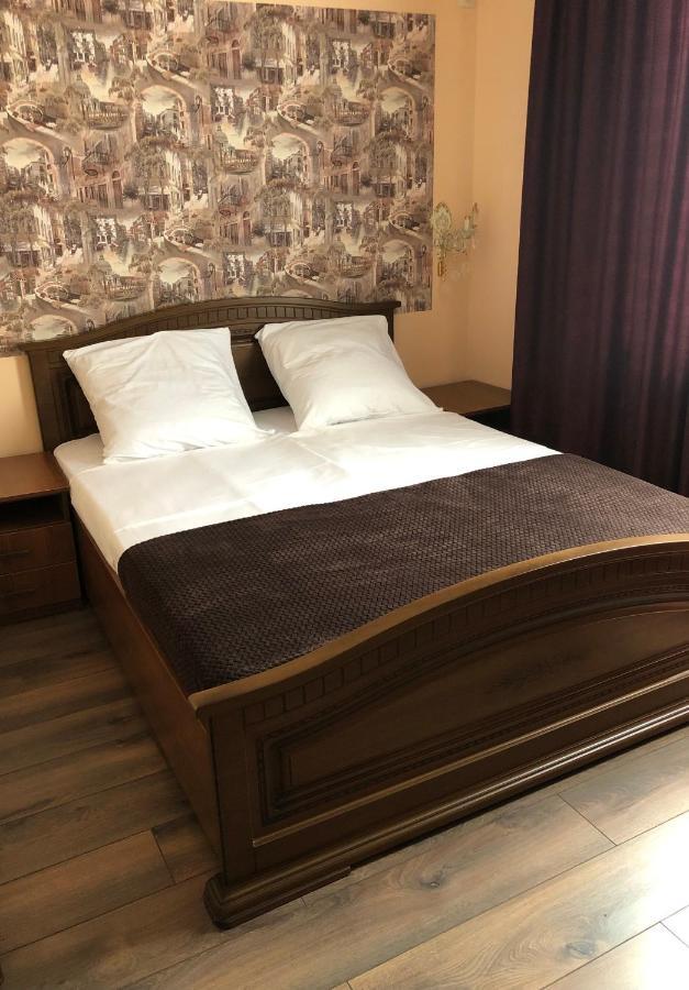 Гостевой Дом Siella Hotel Sukhumi Ngoại thất bức ảnh